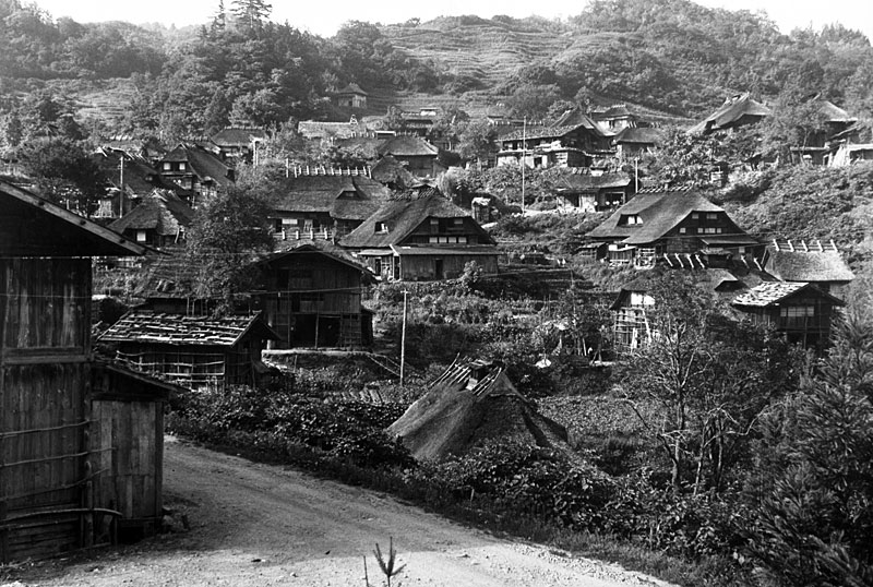 昭和30年代の多層民家群の写真
